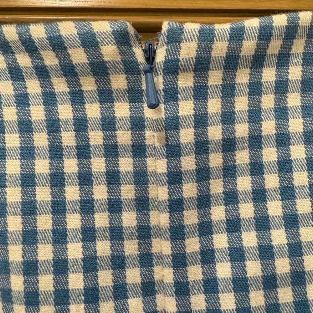 Vintage Talbots Stretch Gingham Pencil Skirt / 6 - Picture 4 of 9
